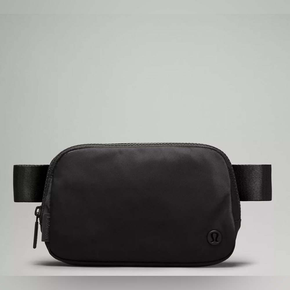 Lululemon Everywhere Belt Bag Fanny pack black